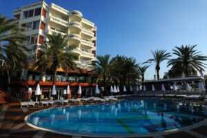 Read more about the article فندق اليجانس هوتلز انترنايشنال مارماريس