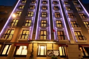 Read more about the article فندق ريناتا البوتيكي شيشلي