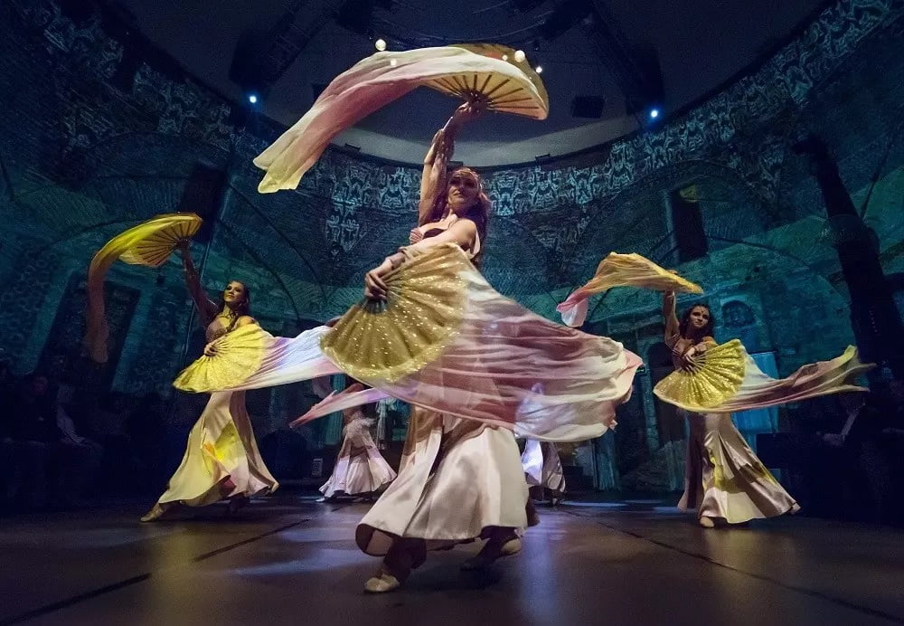 إيقاع الرقص في مركز هودجاباشا الثقافي