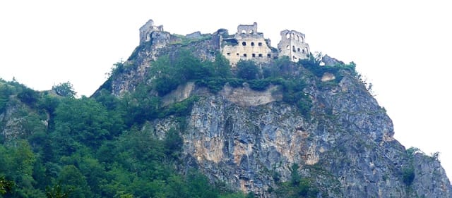 Peristera Manastırı