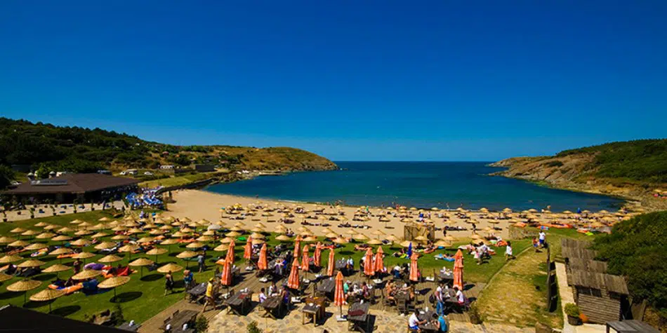 اوزونيا بيتش UZUNYA BEACH